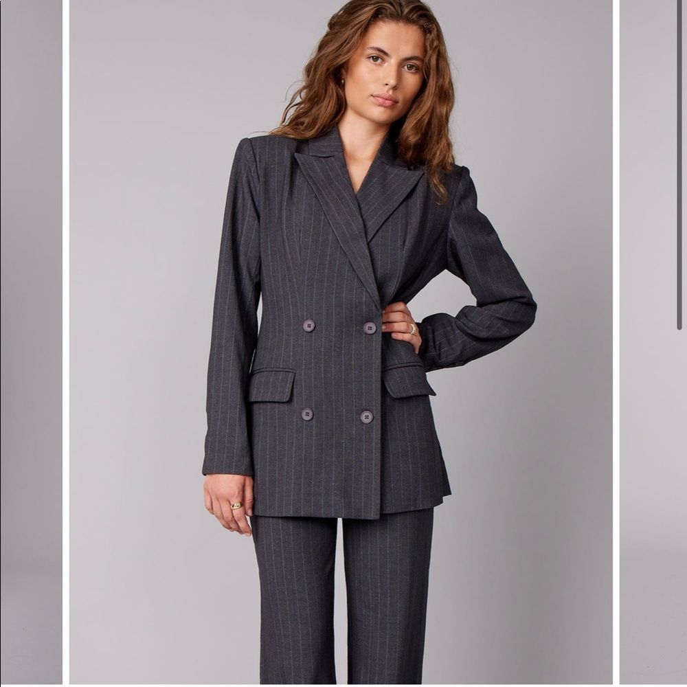 Brand new Venderby’s double-breasted blazer- dark gray striped